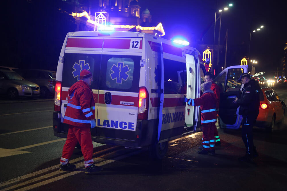 UŽASNA NOĆ U BEOGRADU: Poginuo pešak u OVOM delu, Hitna pomoć intervenisala 129 puta!